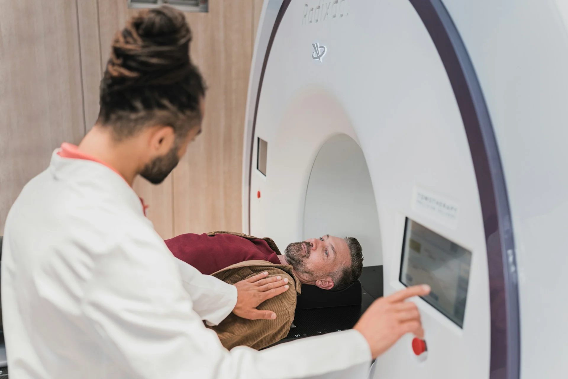 Nurse working with a MRI