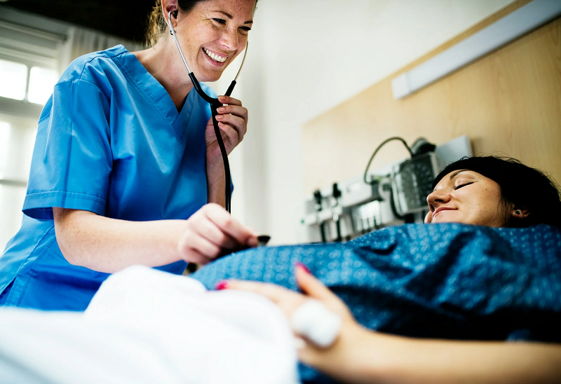 travel labor and delivery nurse