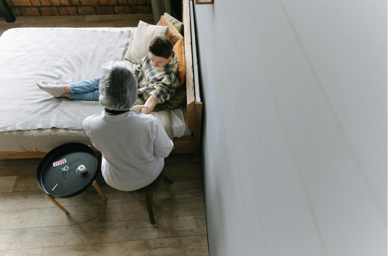 photo - NP vs RN salary comparison